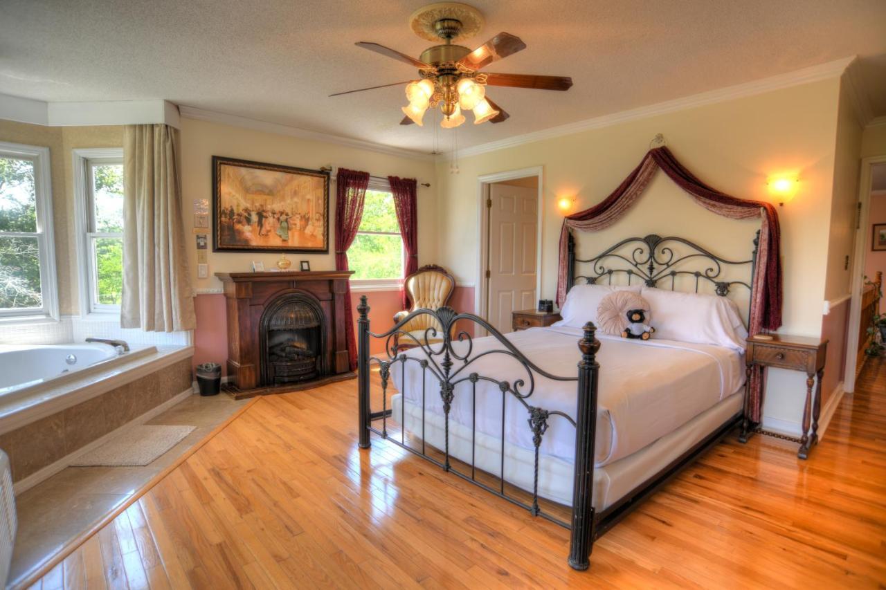 Blue Mountain Mist Country Inn Sevierville Exterior photo