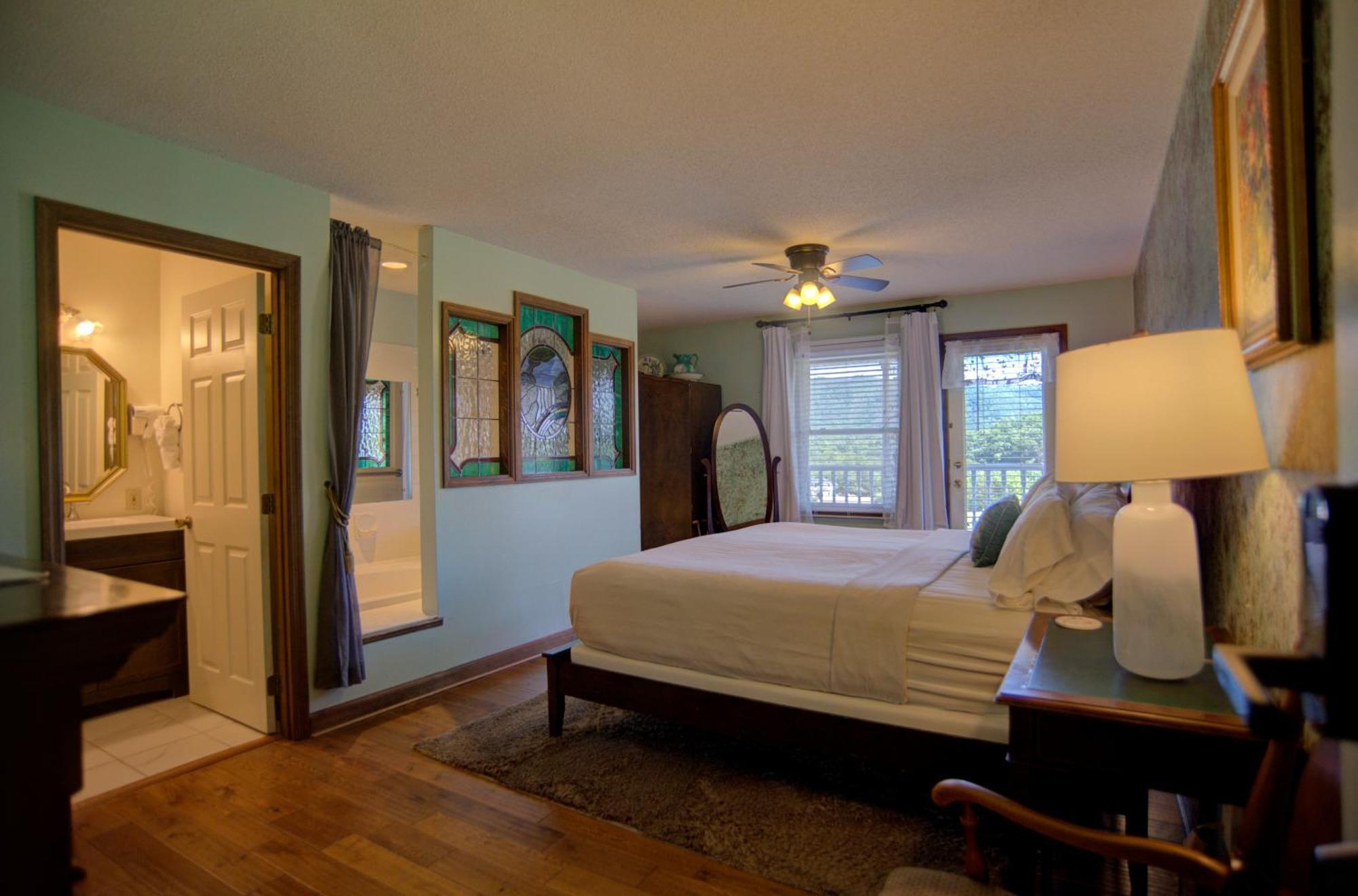 Blue Mountain Mist Country Inn Sevierville Exterior photo