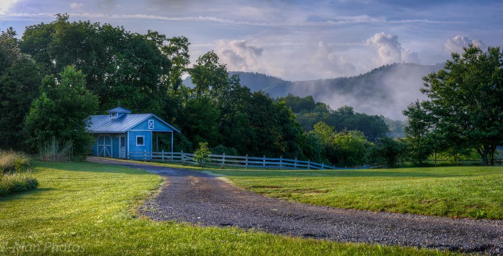 Blue Mountain Mist Country Inn Sevierville Exterior photo